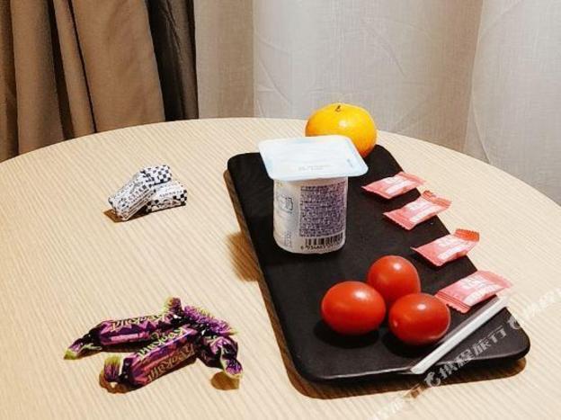 home inn selected shanghai lingang xincheng dishui lake