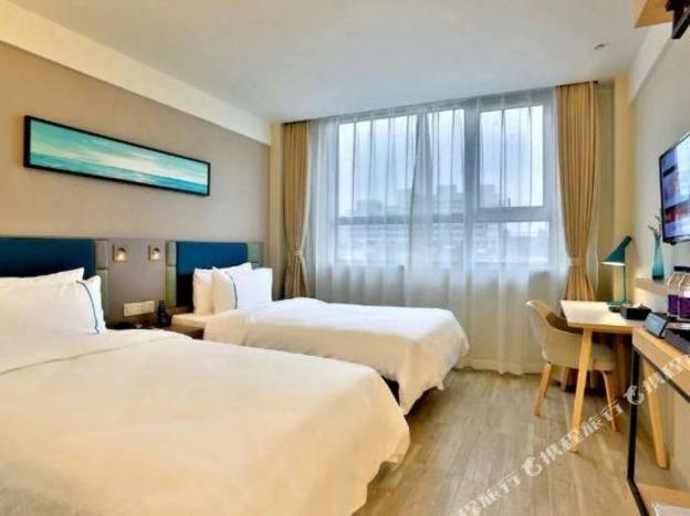 home inn selected shanghai lingang xincheng dishui lake