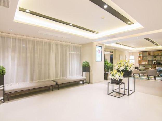 home inn selected shanghai lingang xincheng dishui lake
