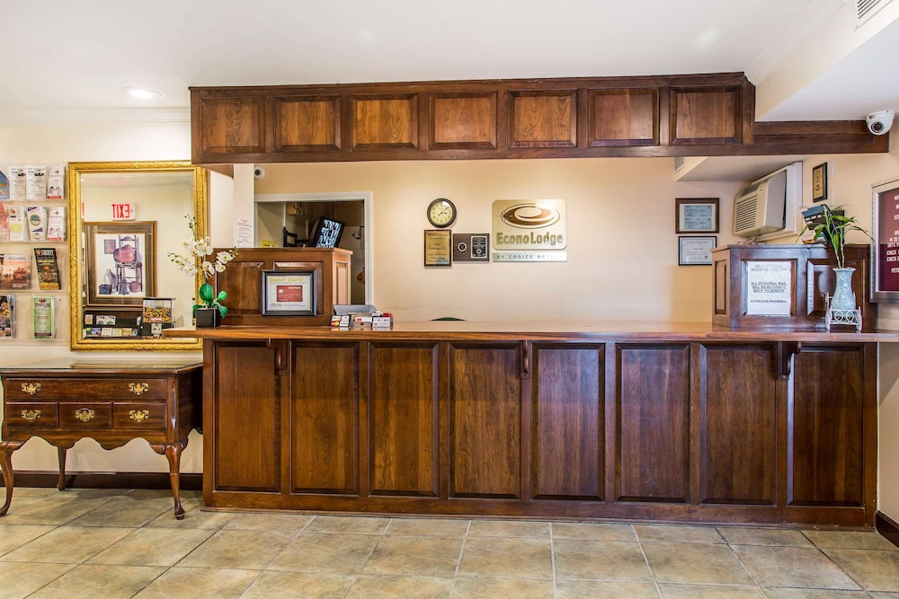 econo lodge milldale southington