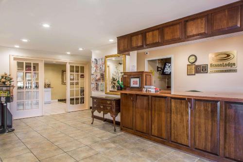 econo lodge milldale southington