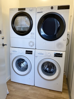 by the lakes apartments into this place