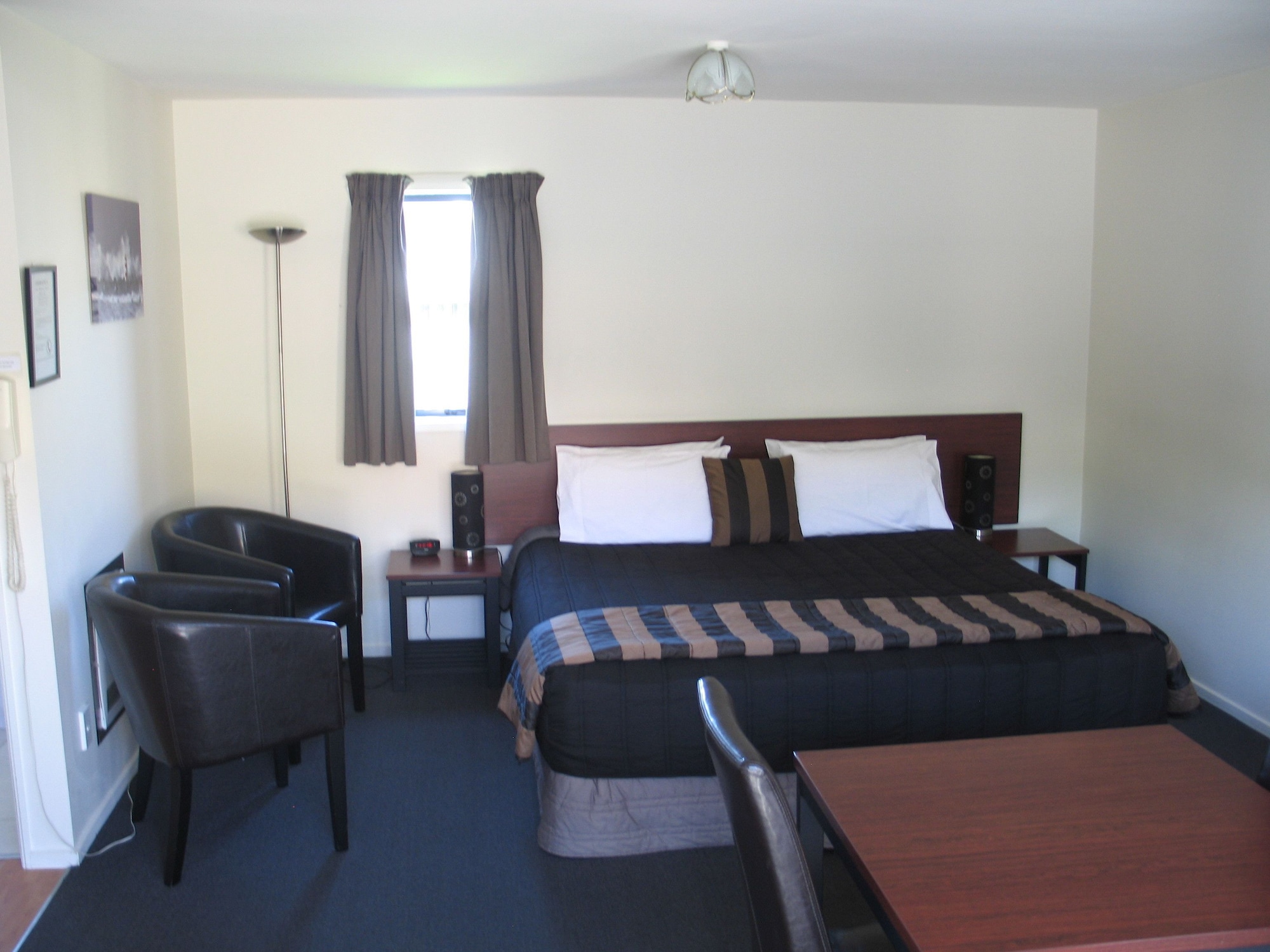 sherborne motor lodge