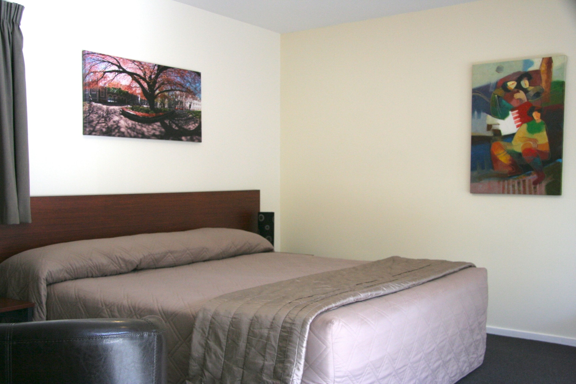 sherborne motor lodge