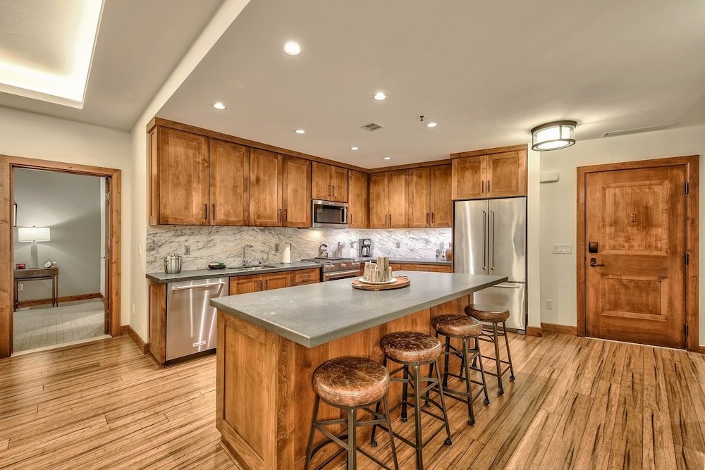 zalanta resort at the village