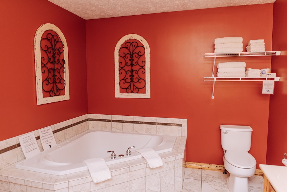 sojourners lodge and log cabin suites