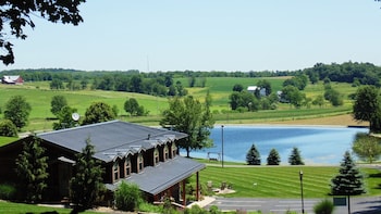 Sojourner's Lodge & Log Cabin Suites,,2.5 star