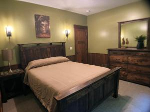 sojourners lodge and log cabin suites