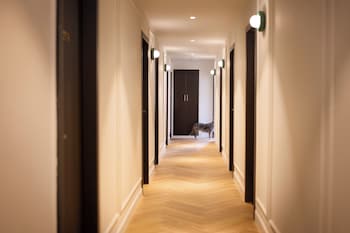 monochrome an autonomous hotel by loginn