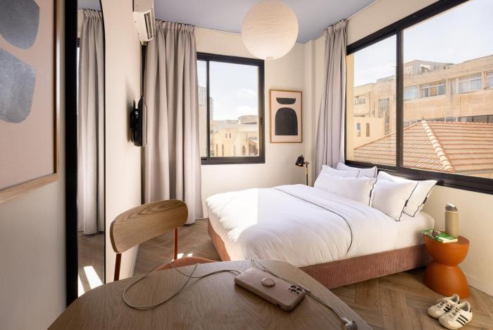 monochrome an autonomous hotel by loginn