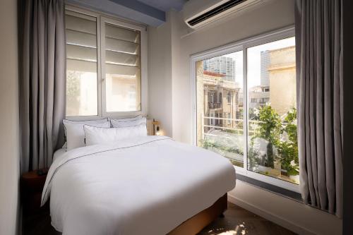 monochrome an autonomous hotel by loginn