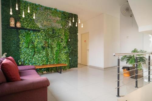 sans hotel kupang indah surabaya