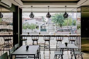 sans hotel kupang indah surabaya