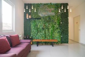 sans hotel kupang indah surabaya