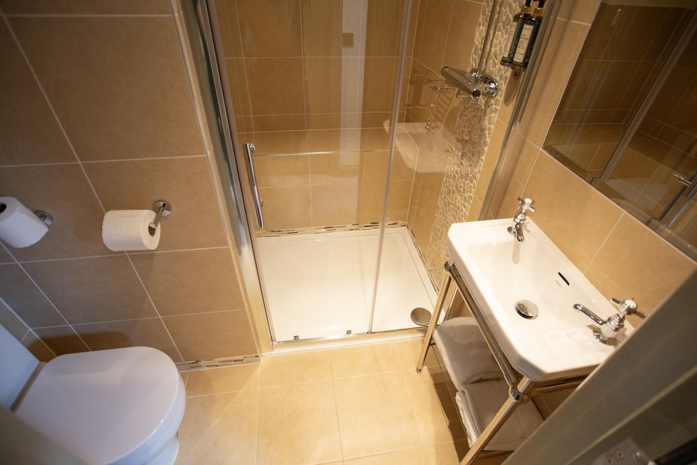 the griffin belle hotel vauxhall