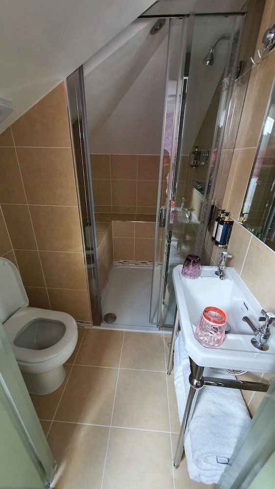 the griffin belle hotel vauxhall