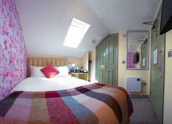 the griffin belle hotel vauxhall