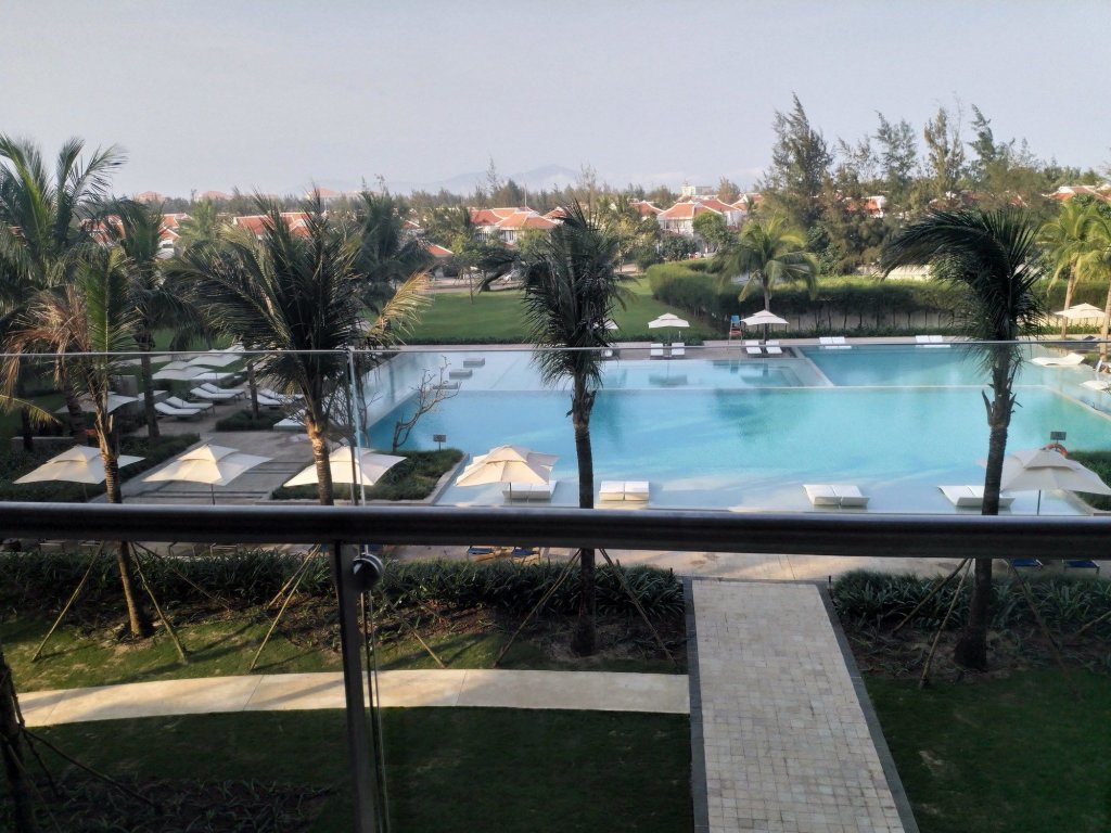 ocean beach villas da nang