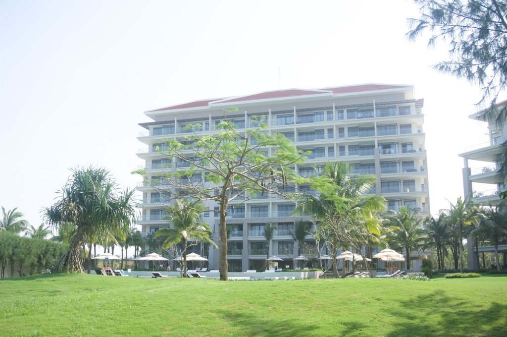 ocean beach villas da nang