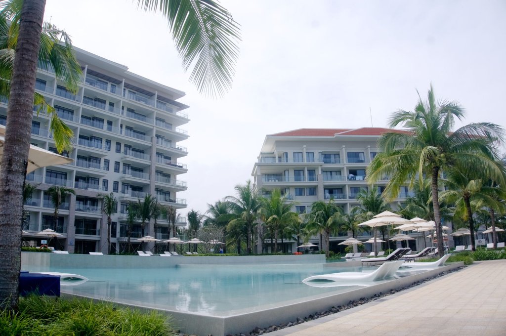 ocean beach villas da nang