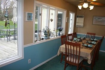at the waters edge bed and breakfast