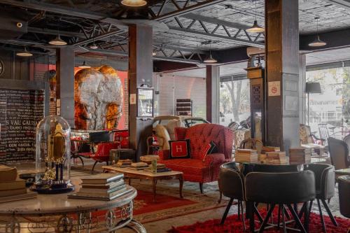 hotel black