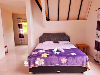 aubrey villa ciwidey