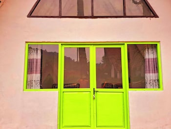 aubrey villa ciwidey