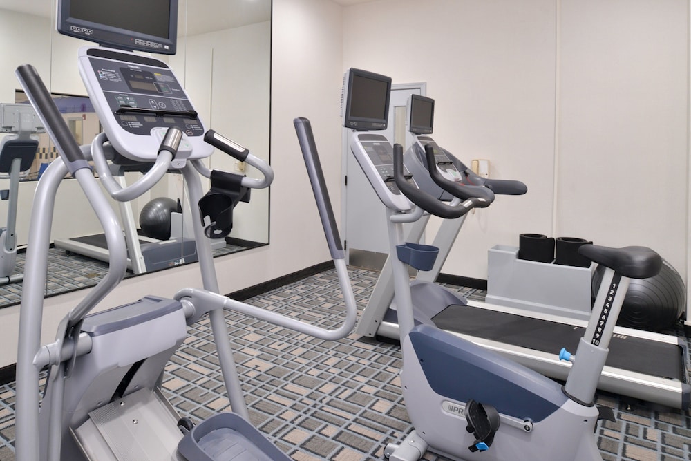 holiday inn express clanton by ihg