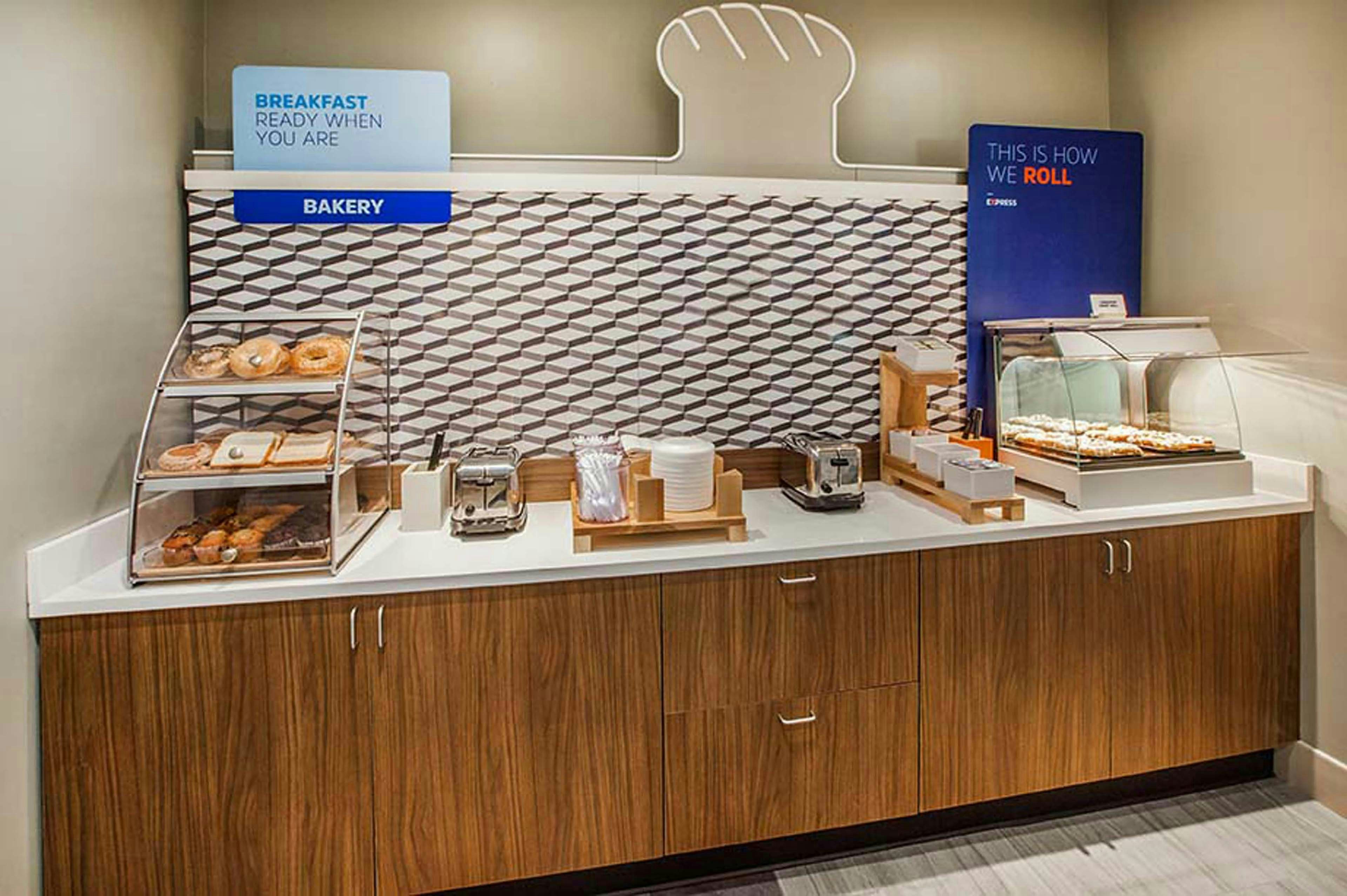 holiday inn express clanton by ihg