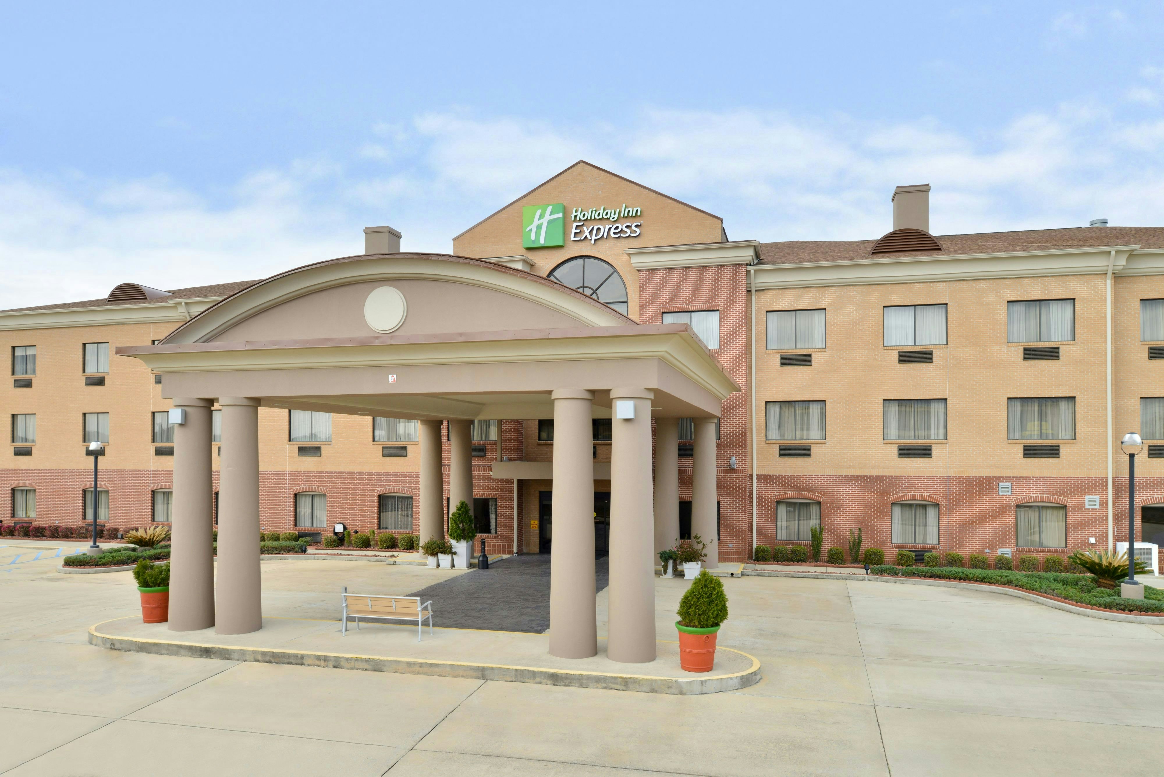 holiday inn express clanton by ihg
