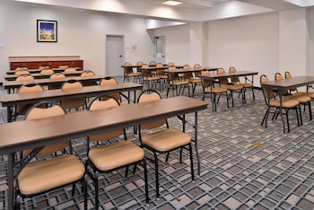 holiday inn express clanton by ihg