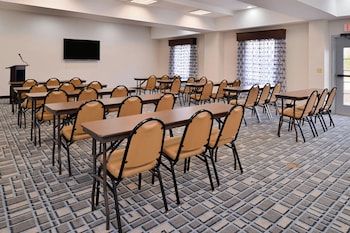 holiday inn express clanton by ihg