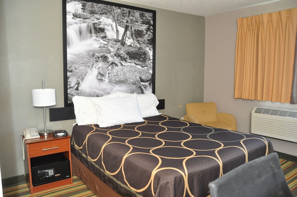 super 8 by wyndham clearfield