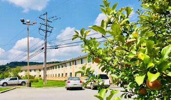 super 8 by wyndham clearfield