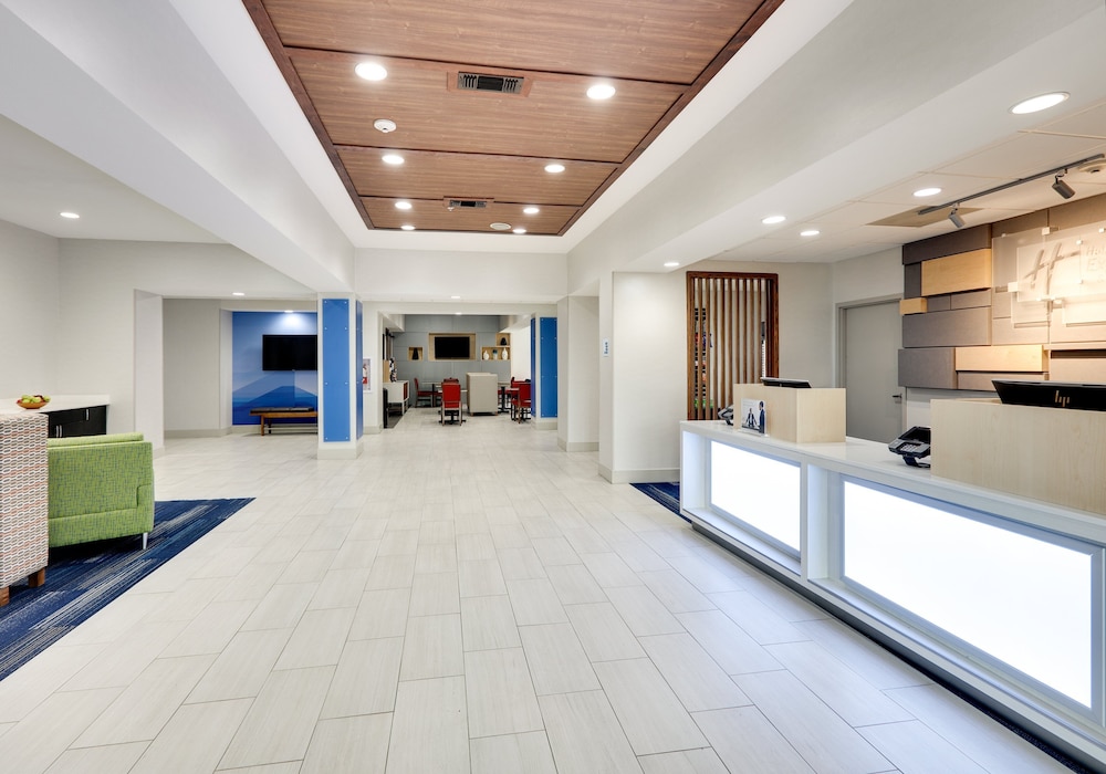 holiday inn express hotel and suites cleburne by ihg