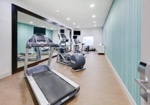 holiday inn express hotel and suites cleburne by ihg