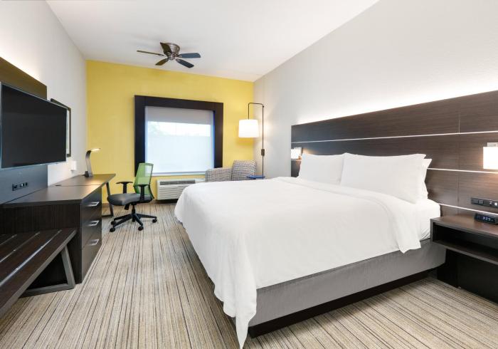 holiday inn express hotel and suites cleburne by ihg