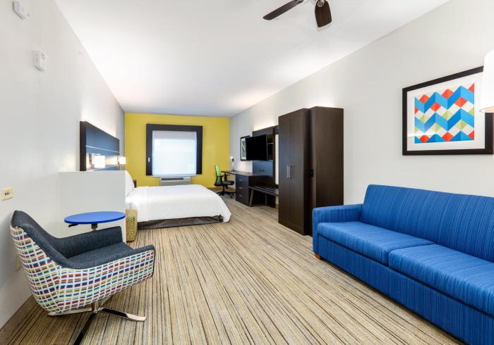 holiday inn express hotel and suites cleburne by ihg