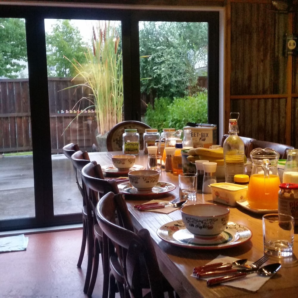 designer cottage bandb