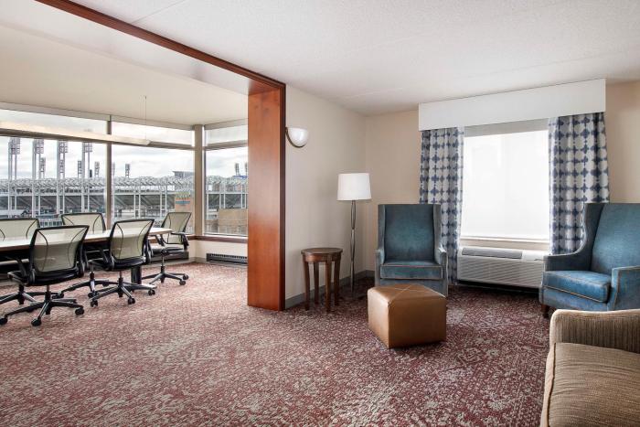 hilton garden inn cleveland downtown