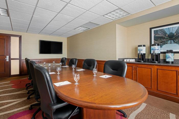 hilton garden inn cleveland downtown