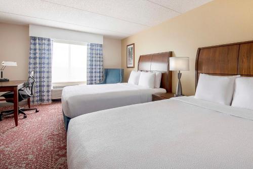 hilton garden inn cleveland downtown