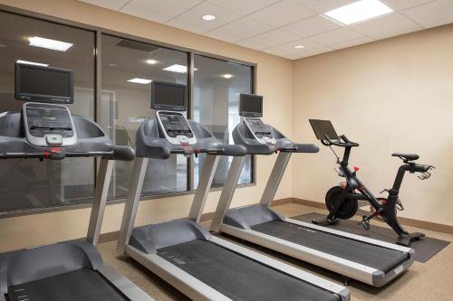 hilton garden inn cleveland downtown