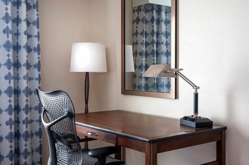 hilton garden inn cleveland downtown