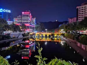 7days premium zunyi dingzikou branch