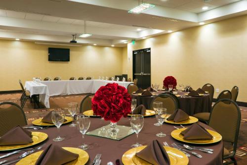 holiday inn temple belton by ihg