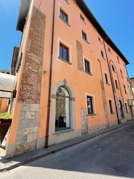 Hotel Caffe Verdi - 24 Hours Reception,Massa Pisana>>Cascina,3 star