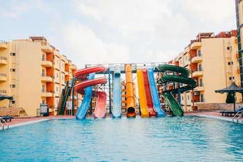 retal view north coast aqua park