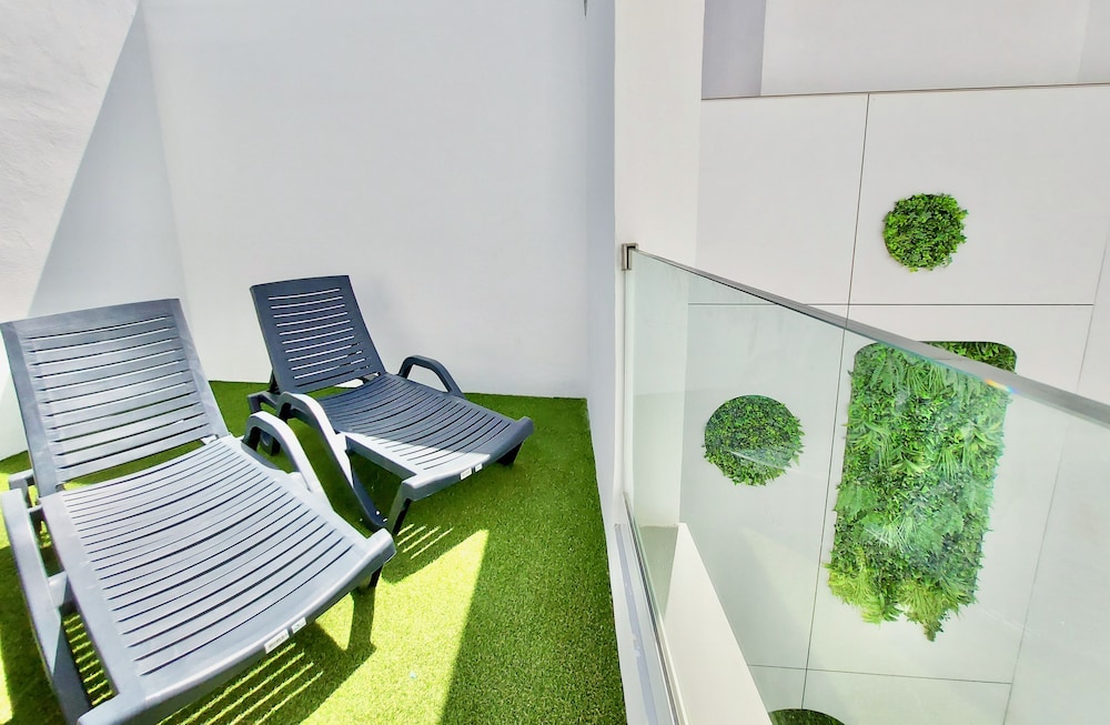 atypicap capsule hostel